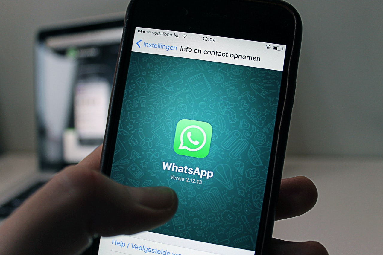 How To Save Phone Storage And Mobile Data When Using WhatsApp
